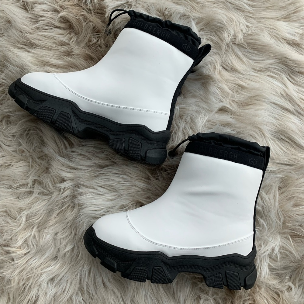 WHITE GOLDBERGH GLACIER SNOW BOOTS